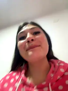 AngieG14  online show from October 2025 04:31:02 PM