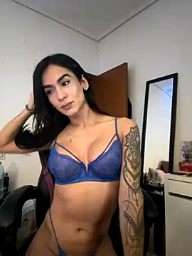 TellmeCatt online show from October 2025 01:05:02 AM
