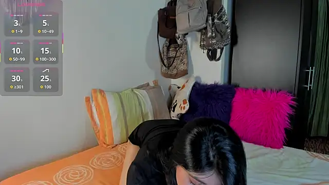 Snapshot of maddysonn_222 chatting on October 2025 01:57:01 AM maddysonn 222 online show from October 2025 01:57:01 AM