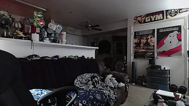 biggerisbetter12 online show from March 2026 06:13:02 AM