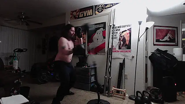 biggerisbetter12 online show from April 2026 07:15:01 AM