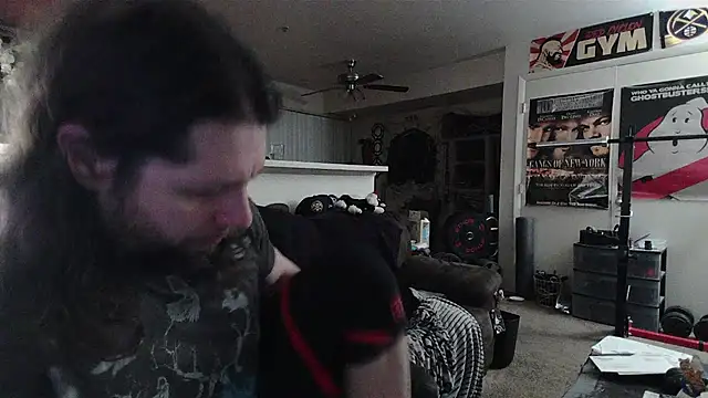 biggerisbetter12 online show from April 2026 09:04:02 AM