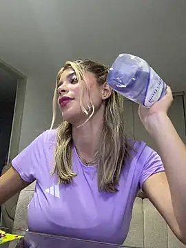  Alicee 1 online show from October 2025 01:02:02 AM