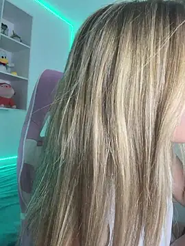  Alicee 1 online show from November 2025 01:09:01 AM