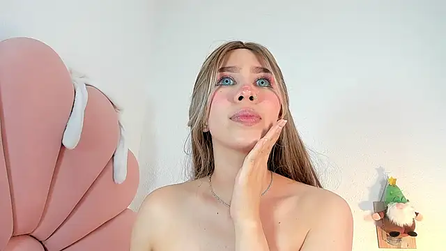 madeliin clerk online show from December 2025 08:04:02 PM