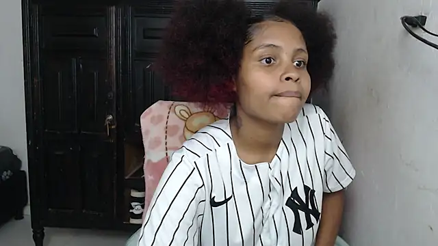 Snapshot of kataleya2021 chatting on October 2025 03:52:01 AM kataleya2021 online show from October 2025 03:52:01 AM