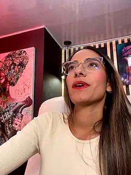 elegant  rouse online show from December 2025 07:46:02 PM