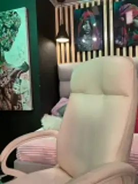 elegant  rouse online show from December 2025 08:17:02 PM