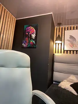 elegant  rouse online show from December 2025 08:44:01 PM