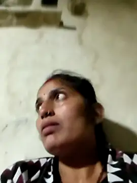 Snapshot of Pooja_shre chatting on December 2025 07:13:01 PM Pooja shre online show from December 2025 07:13:01 PM