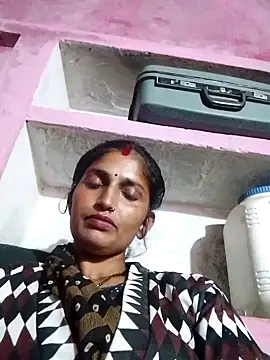 Snapshot of Pooja_shre chatting on November 2025 01:59:01 PM Pooja shre online show from November 2025 01:59:01 PM