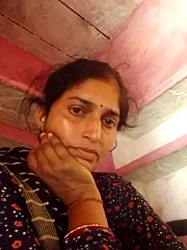 Snapshot of Pooja_shre chatting on November 2025 06:47:01 AM Pooja shre online show from November 2025 06:47:01 AM