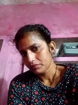 Snapshot of Pooja_shre chatting on November 2025 01:32:02 AM Pooja shre online show from November 2025 01:32:02 AM