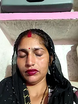 Snapshot of Pooja_shre chatting on November 2025 03:56:01 PM Pooja shre online show from November 2025 03:56:01 PM