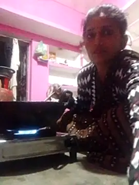 Snapshot of Pooja_shre chatting on November 2025 03:16:02 PM Pooja shre online show from November 2025 03:16:02 PM