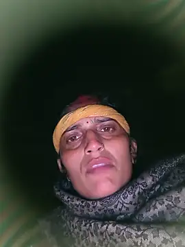 Snapshot of Pooja_shre chatting on December 2025 02:08:02 PM Pooja shre online show from December 2025 02:08:02 PM