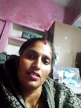 Snapshot of Pooja_shre chatting on November 2025 02:10:01 PM Pooja shre online show from November 2025 02:10:01 PM