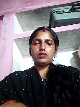 Snapshot of Pooja_shre chatting on November 2025 11:37:01 AM Pooja shre online show from November 2025 11:37:01 AM