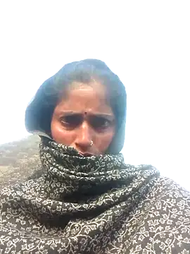 Snapshot of Pooja_shre chatting on November 2025 03:28:02 AM Pooja shre online show from November 2025 03:28:02 AM