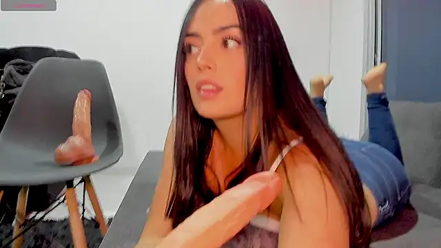 ZafiLov online show from November 2025 01:32:02 AM