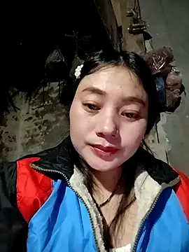 Snapshot of Sinhlinh2020 chatting on November 2025 12:38:01 PM Sinhlinh2020 online show from November 2025 12:38:01 PM