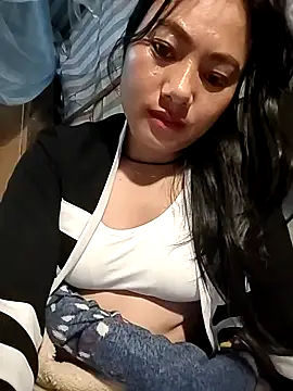 Snapshot of Sinhlinh2020 chatting on November 2025 10:03:02 PM Sinhlinh2020 online show from November 2025 10:03:02 PM