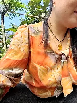 Snapshot of Sinhlinh2020 chatting on February 2026 05:42:01 AM Sinhlinh2020 online show from February 2026 05:42:01 AM