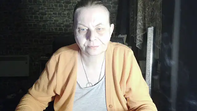 Diamond Bite online show from October 2025 04:44:01 AM