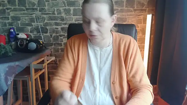 Diamond Bite online show from November 2025 08:47:01 AM