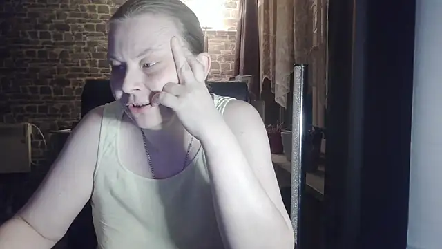 Diamond Bite online show from October 2025 09:37:02 PM