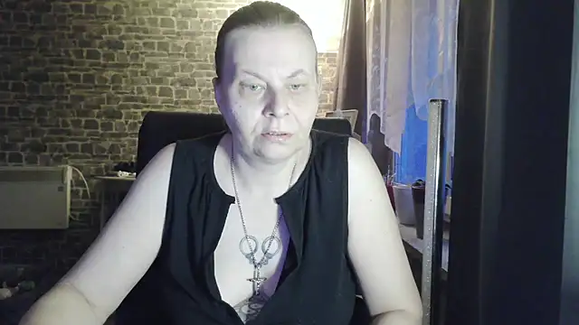 Diamond Bite online show from October 2025 05:28:02 AM