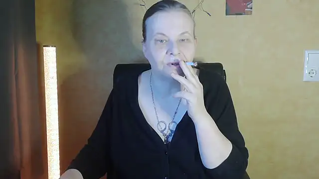 Diamond Bite online show from November 2025 07:23:02 AM