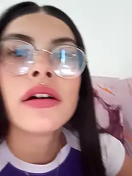 Snapshot of kaileyrivers chatting on April 2026 07:29:04 PM kaileyrivers online show from April 2026 07:29:04 PM