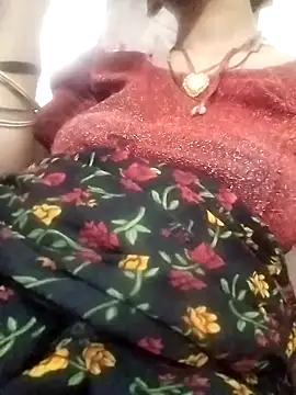 Snapshot of OliveGreen22 chatting on October 2025 09:18:02 AM OliveGreen22 online show from October 2025 09:18:02 AM