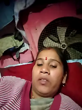 OliveGreen22 online show from December 2025 08:17:02 AM