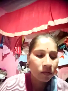 OliveGreen22 online show from December 2025 01:50:01 AM