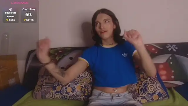 Snapshot of Scarlett_crastrawberry chatting on November 2025 11:59:02 PM Scarlett crastrawberry online show from November 2025 11:59:02 PM