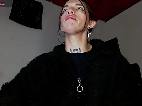 Scarlett crastrawberry online show from April 2026 12:03:01 AM