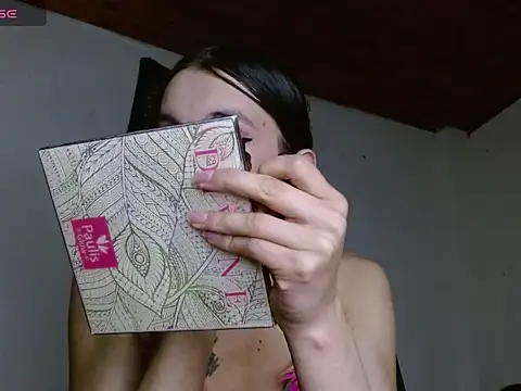 Scarlett crastrawberry online show from March 2026 07:48:02 PM