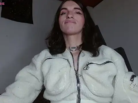 Scarlett crastrawberry online show from April 2026 07:56:02 PM