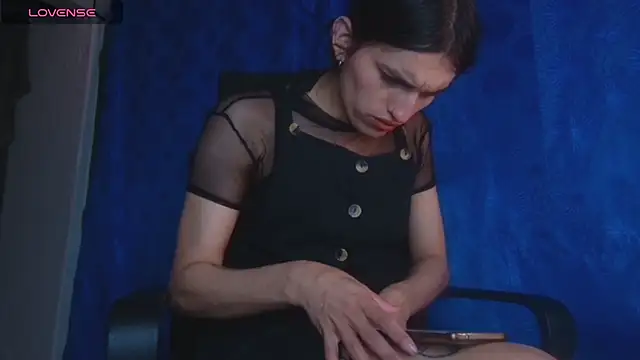 Snapshot of Scarlett_crastrawberry chatting on October 2025 09:46:01 PM Scarlett crastrawberry online show from October 2025 09:46:01 PM