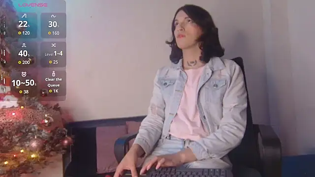 Snapshot of Scarlett_crastrawberry chatting on November 2025 09:36:01 PM Scarlett crastrawberry online show from November 2025 09:36:01 PM