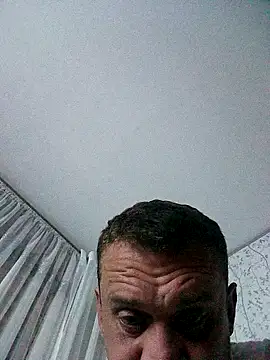 PeteR1987- online show from October 2025 08:19:02 PM
