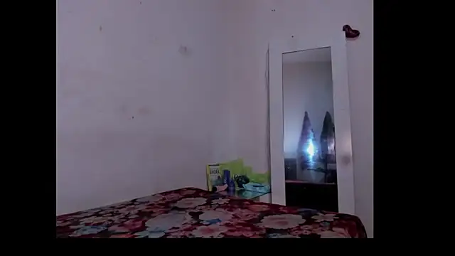 Snapshot of bad_girl_xxx chatting on January 2026 11:41:02 PM bad girl xxx online show from January 2026 11:41:02 PM