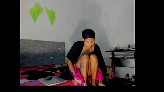 Snapshot of bad_girl_xxx chatting on December 2025 08:44:01 PM bad girl xxx online show from December 2025 08:44:01 PM