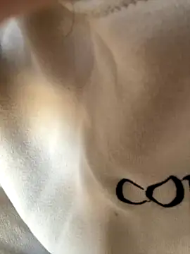 Snapshot of Phale2x chatting on November 2025 08:46:01 AM Phale2x online show from November 2025 08:46:01 AM