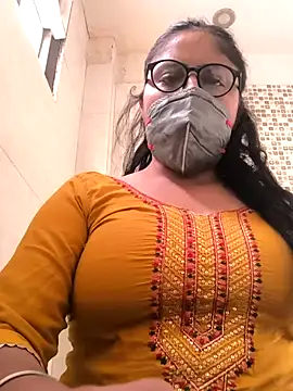 Snapshot of Lovely_Tannu chatting on November 2025 10:30:02 AM Lovely Tannu online show from November 2025 10:30:02 AM