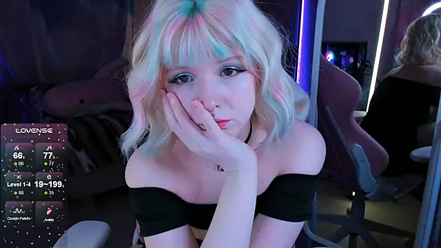 Snapshot of likedoll chatting on October 2025 06:06:02 PM likedoll online show from October 2025 06:06:02 PM