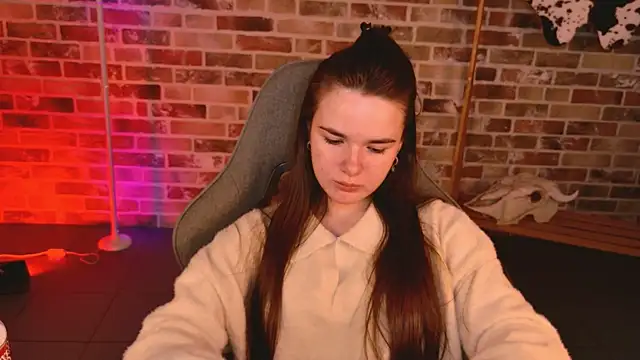 May Bloom online show from March 2026 09:10:02 AM