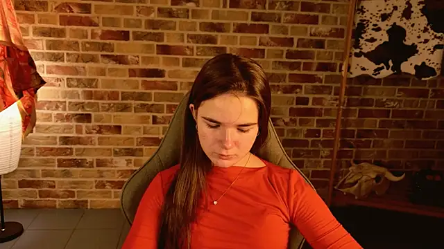 May Bloom online show from November 2025 05:22:02 AM